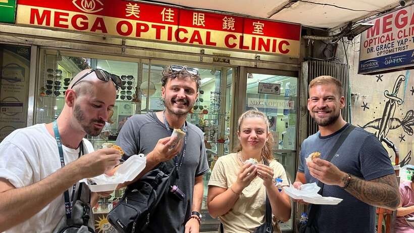 Manila Chinatown Food Tour with Local Guide - The local transport ride