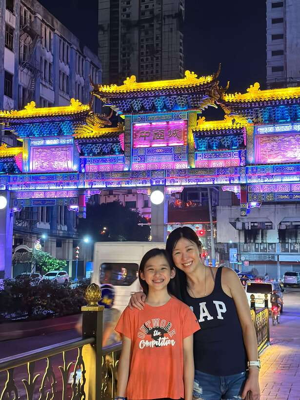 Manila: Chinatown Nighttime Tour by Tuk-Tuk - Why Chinatown works better at night