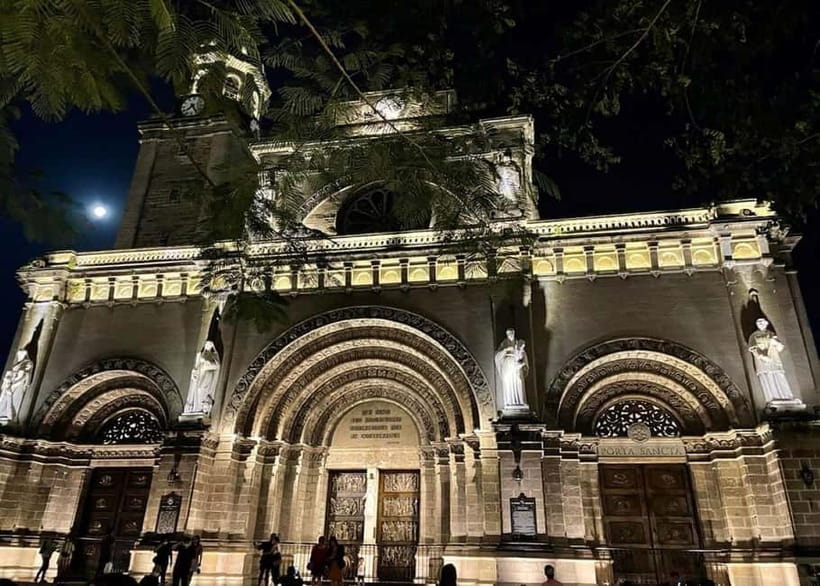 Manila: Enchanting Night Tour of Manila's Historic Landmarks - Manila Cathedral at 7:00pm