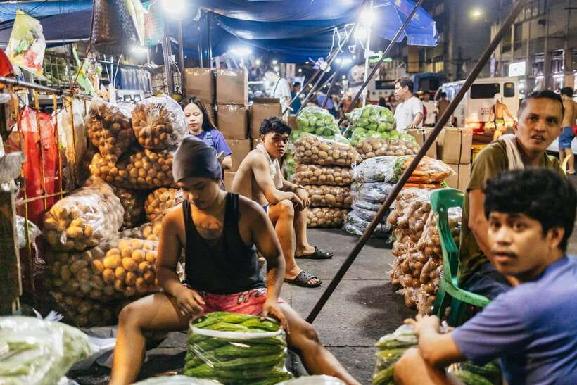 Manila: Guided Night Market Experience - Who will enjoy this Manila night walk