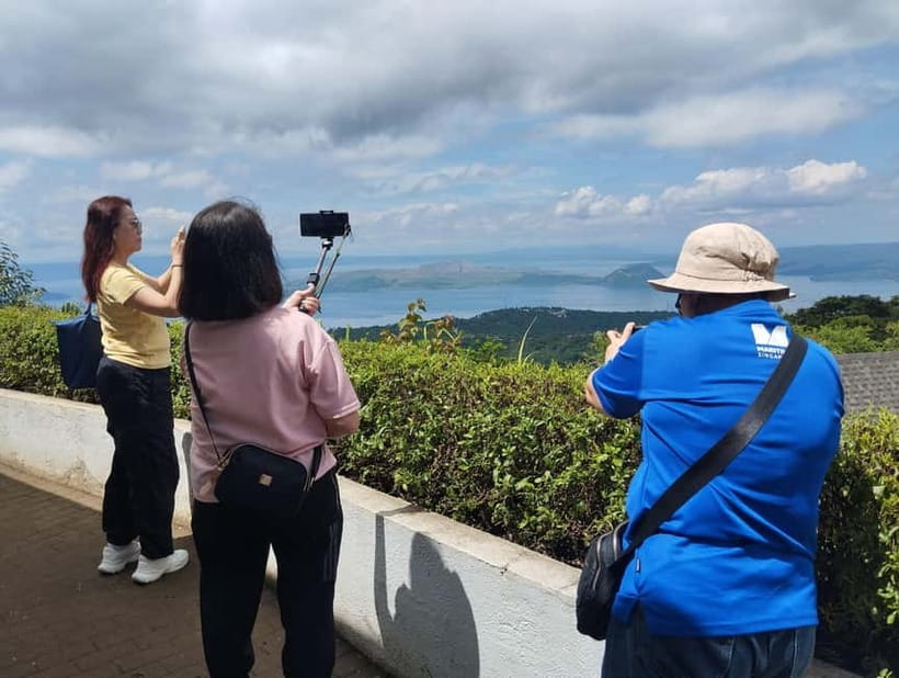 Manila: Private Tagaytay Highlands and Taal Volcano Tour - Key points at a glance