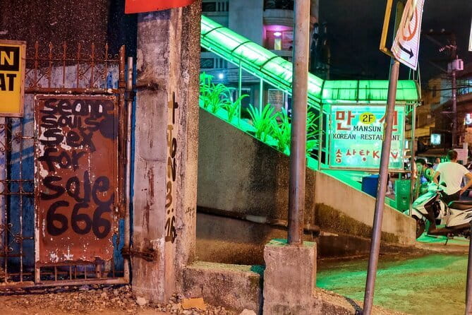 Manila Social and Political Walk - Poblacion: old streets and new energy