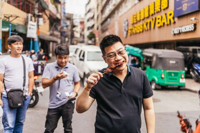 Manila: Street Food and Drinks Walking Tour with Tastings - Kwek kwek, siomai, and adventurous choices