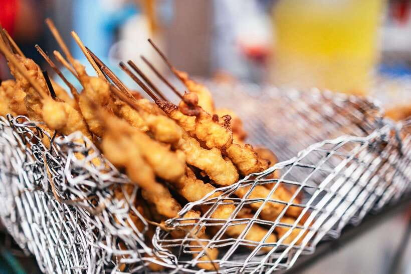 Manila: Street Food and Drinks Walking Tour with Tastings - What the $68 price really buys