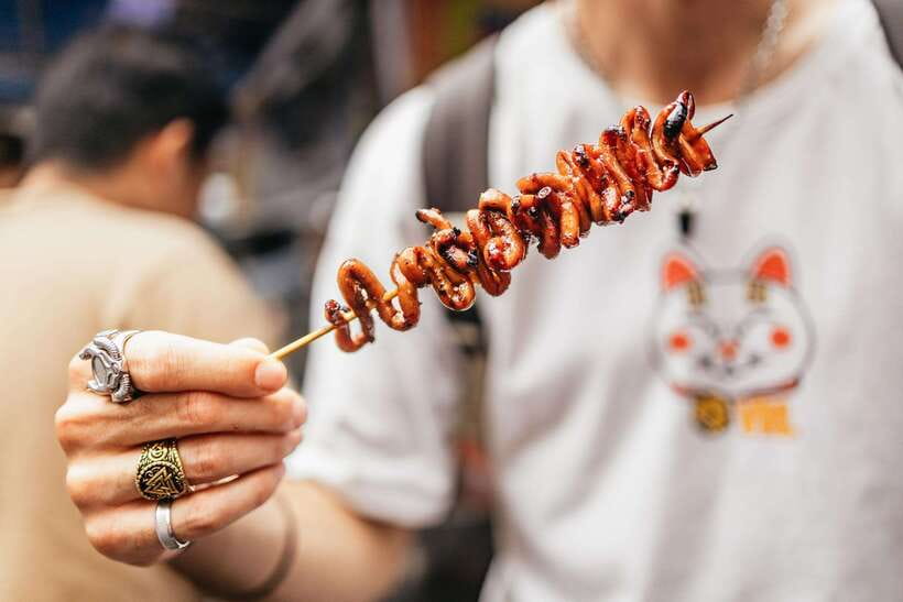 Manila: Street Food and Drinks Walking Tour with Tastings - Who should book this Manila street food tour