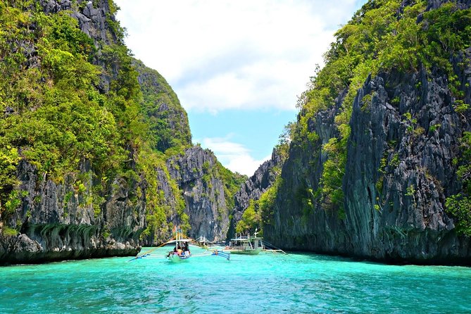 Off the Beaten Path Private Tour El Nido (Sibaltan) - A private boat instead of a shared departure