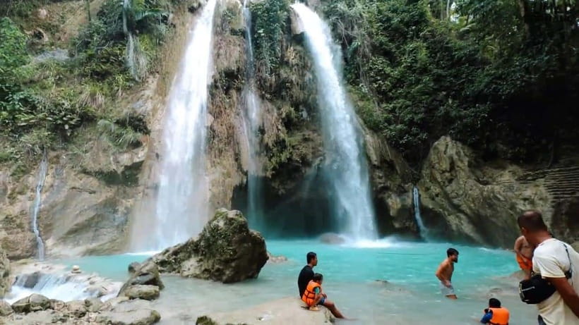 Oslob: Whaleshark Swimming, Inambakan Falls & Moalboal Tour - Swimming with whale sharks in Oslob