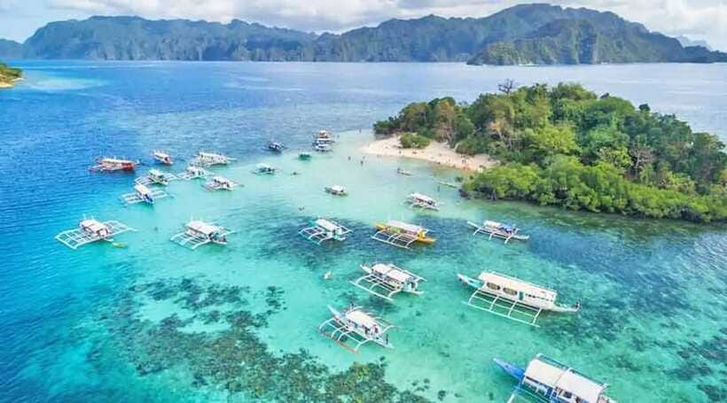 Palawan: Coron Island Super Ultimate Private Tour - Skeleton Wreck adds a piece of underwater history