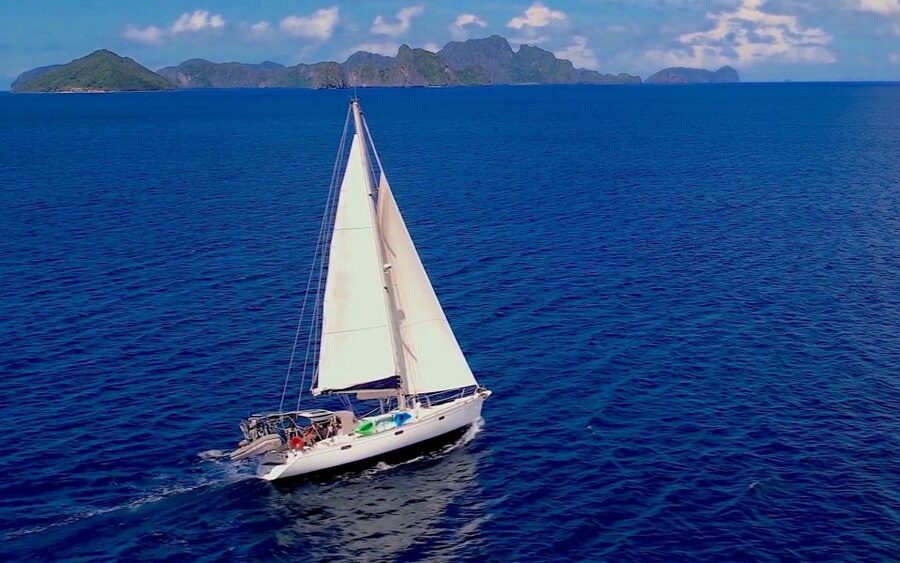 Palawan: Private Sailing Yacht Cruise in El Nido - The two-hour return and sunset on the yacht