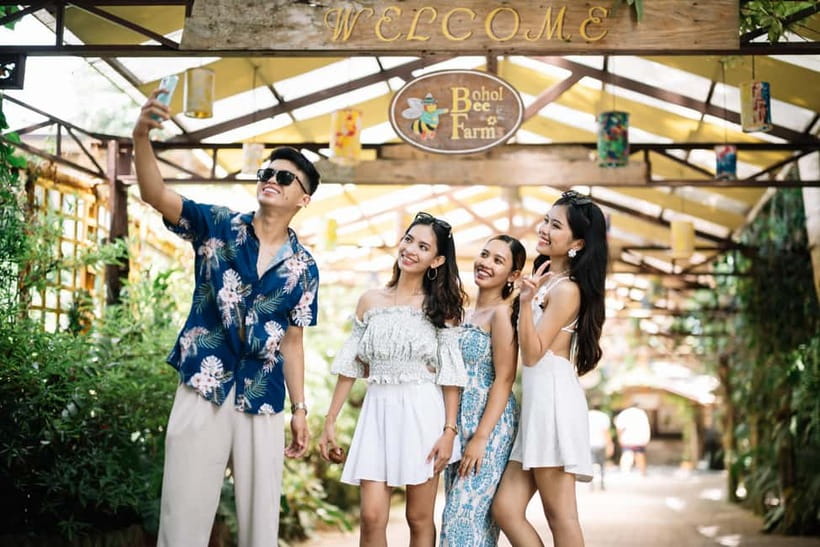 Panglao Island: IG-Jeep Tour - Short photo stops keep the pace moving