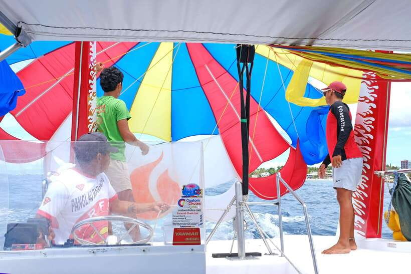 Panglao: Solo or Tandem Parasailing Experience near Alona - FAQ
