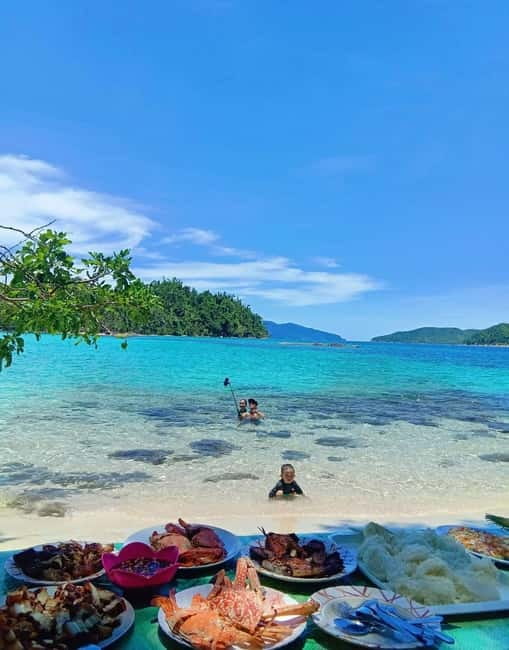 Port Barton: Island Hopping with Lunch,Hotel Transfer & Fees - Maxima Island Beach: One hour to slow down