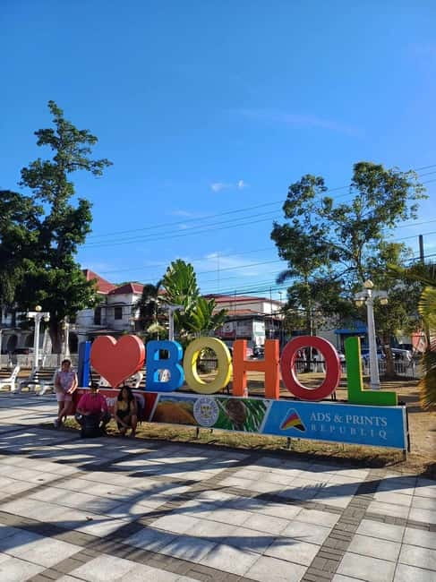 PREMIUM Bohol Eco-Tours: Chocolate hills - What the private vehicle changes