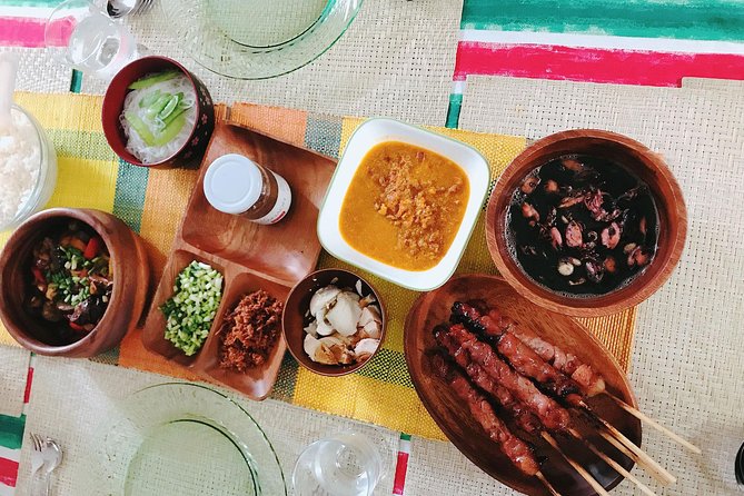 Private Filipino cooking class in a local Manila Home - Inside Isi’s kitchen: hands-on cooking or a demonstration