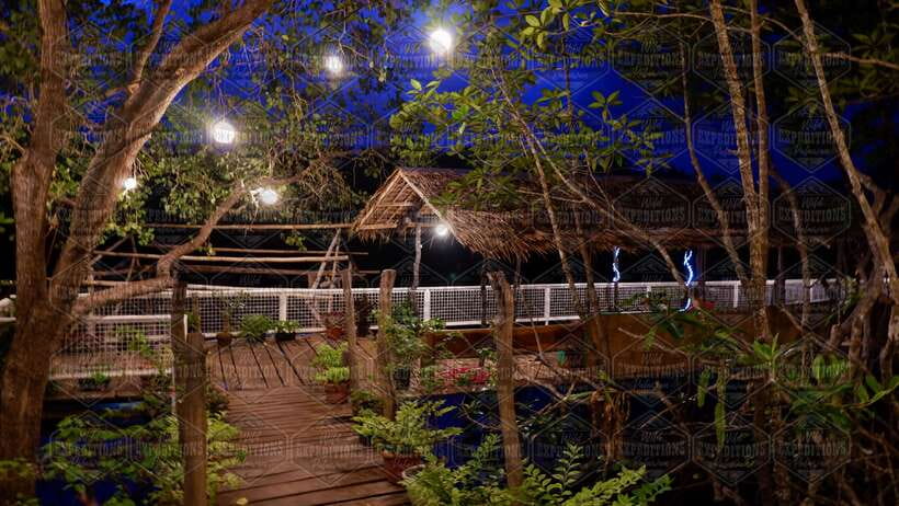 Puerto Princesa: Firefly Watching Paddle Boat Tour & Dinner - Dinner at Swag Restaurant before the dark river