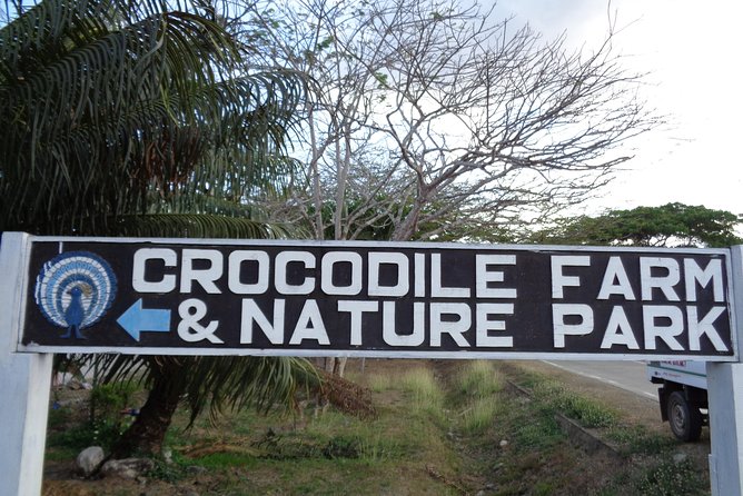 Puerto Princesa half day City tour a sightseeing excursion - Plaza Cuartel: a brief but meaningful first stop