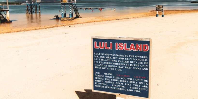 Puerto Princesa Honda Bay Island Hopping - Luli Island and its shifting sandbars