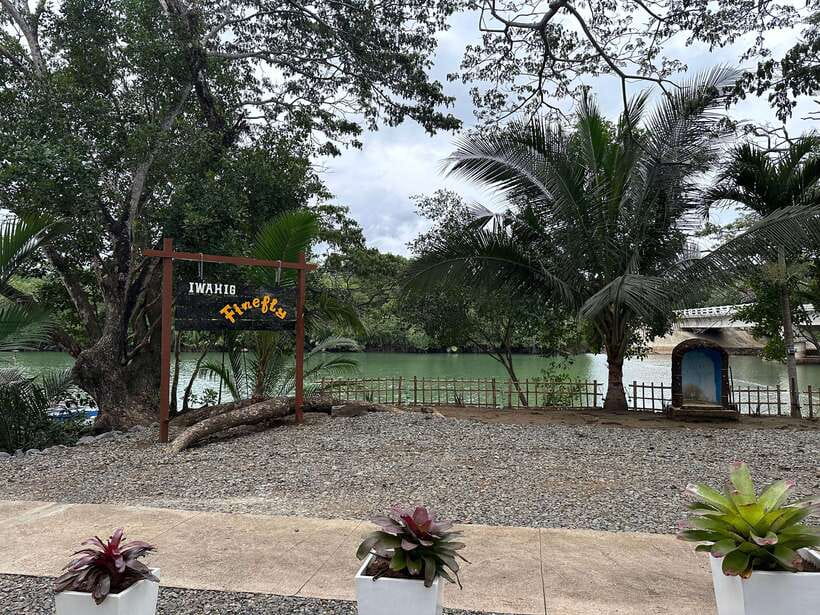 Puerto Princesa: Iwahig Firefly Watching & River Cruise - Dinner by the river, if you add it