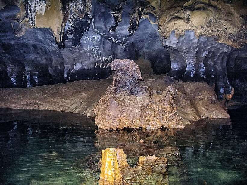 Puerto Princesa: Private Full-Day Tour To Underground River - Arriving at Sabang and taking the pump boat