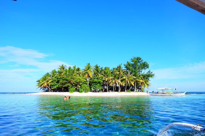 Siargao Island Hopping & land Tour - One long day from General Luna to Siargao’s best-known sights