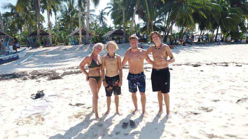 Siargao:Tri Island Hopping Naked Island, Daku, Guyam w/Lunch - What the $52 Siargao island day really offers