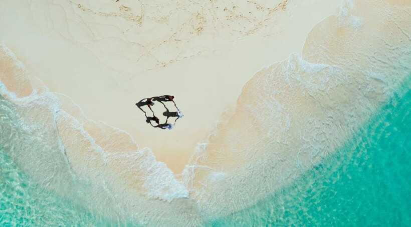 Siargao Tri-Island with Drone & Mermaid Tail - Daku Island and the Boodle Fight Lunch