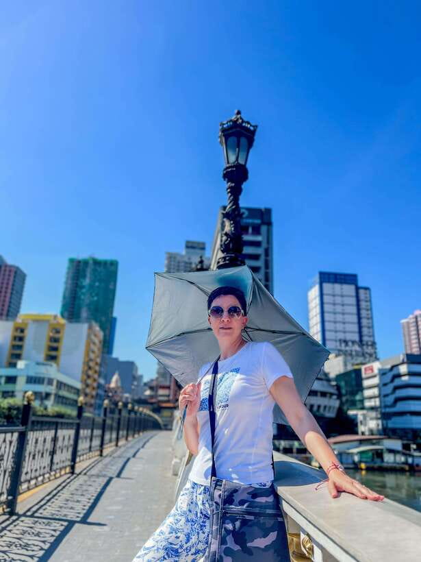 Solo Traveler Friendly Manila Walk w/ Mobile Photography - How to shape the day around your interests