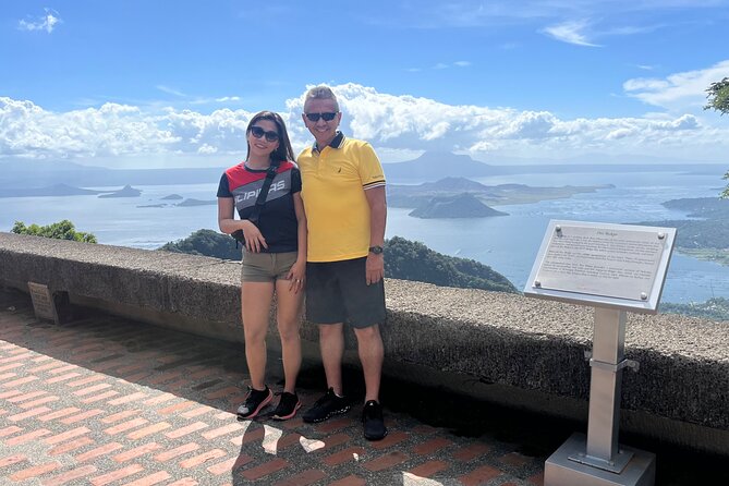 Tagaytay Day Tour sightseeing with Panoramic Taal volcano view - At a glance