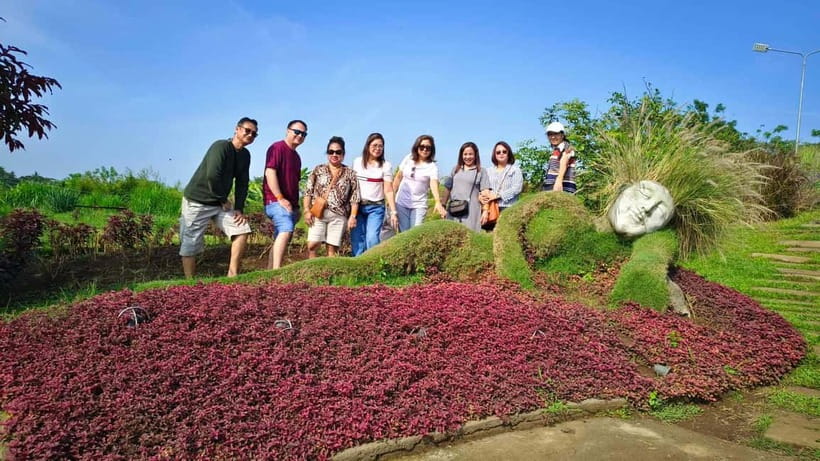Tagaytay: Taal Volcano Tagaytay Private Tour w/Jeepney Ride - Picnic Grove and the Tagaytay ridge