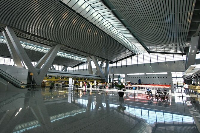 Transfer from Airport to Manila, Makati, Taguig and Pasay Hotel - Finding the representative after customs